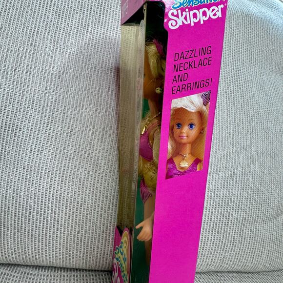 Vintage 1991 Sun Sensation Skipper Barbie doll in box. Box has damage - Picture 7 of 8
